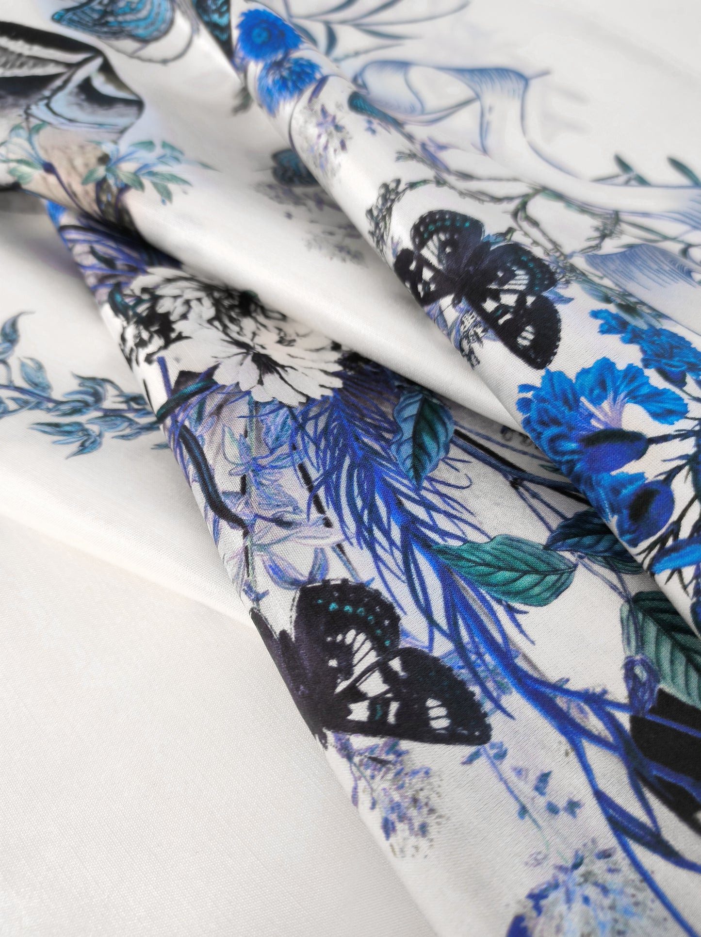 Peach Garden Print Oblong Scarf – Blue & White – Silk Wool Modal Blend