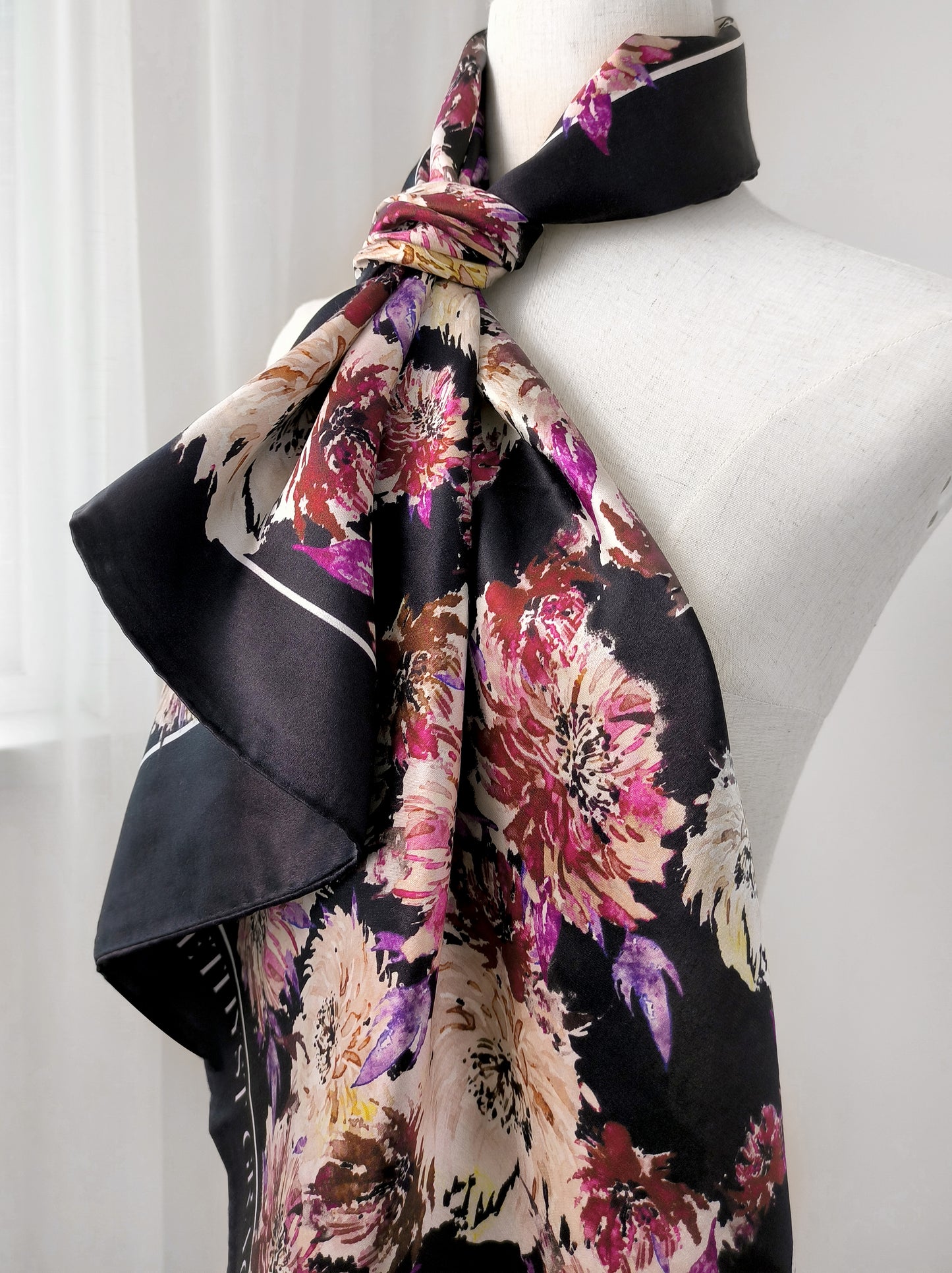 Petal Vibe Print Scarf – Black & Red – Silk Wool Modal Blend